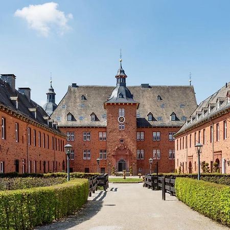 Ferienwohnung Saalstube - Schloss Adolphsburg Kirchhundem Exterior foto